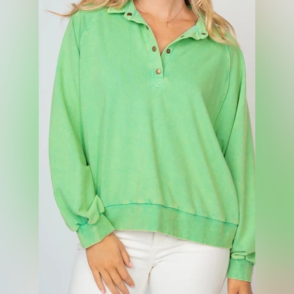 white birch Tops - White Birch Lime Green Oversized Pullover Sweatshirt 2X